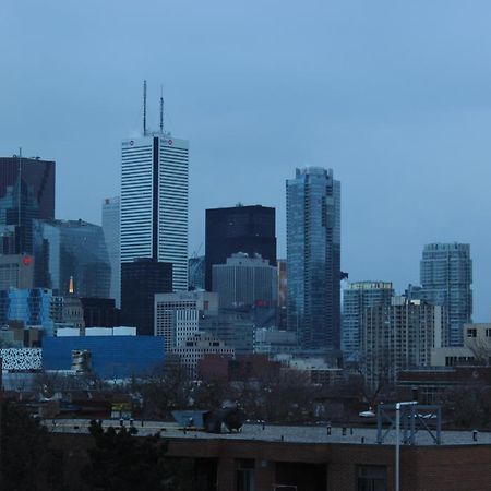 Atlas Suites- Furnished Apartments-College Street, Toronto Exterior photo