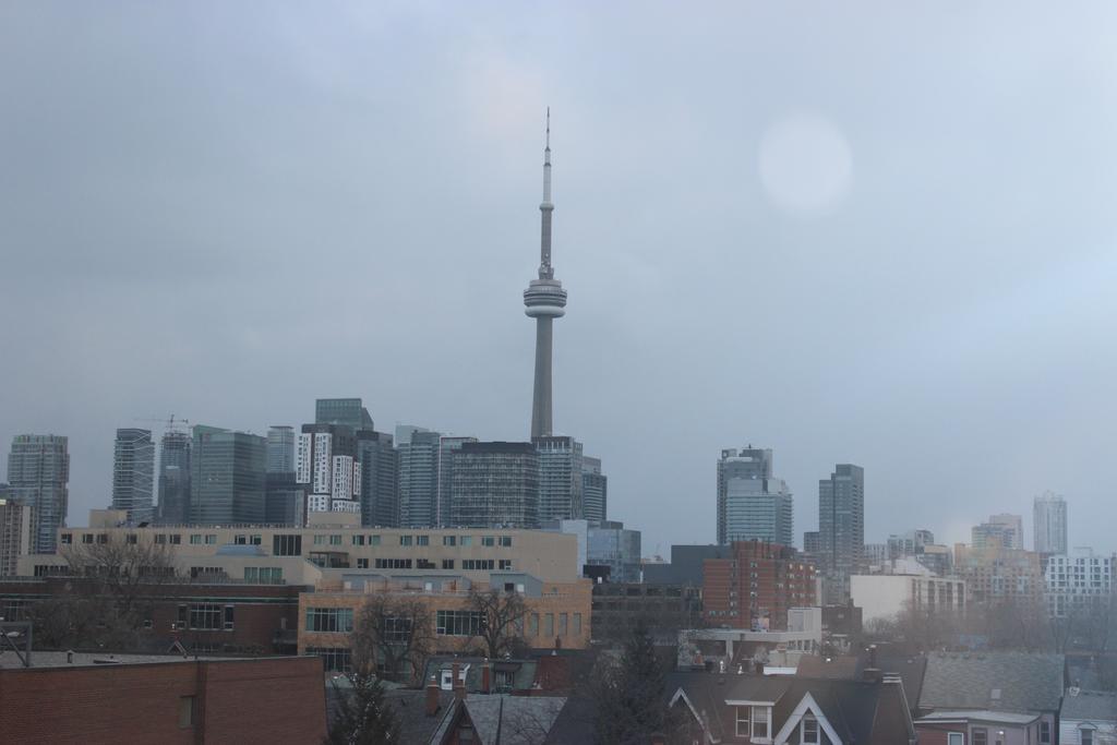 Atlas Suites- Furnished Apartments-College Street, Toronto Exterior photo